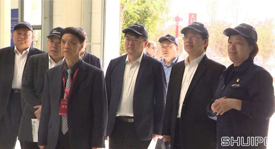 武漢理工大學黨委書記信思金，武漢理工大學原校長、俄羅斯國家工程院外籍院士周祖德，山東理工大學原校長、俄羅斯自然科學院外籍院士張鐵柱